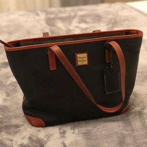 Dooney&Bourke Pebble Grain Charleston Tote